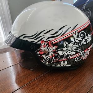 Womens motorcycle helmet